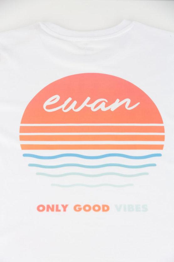 Ewan Camiseta Unisex Only Good Vibes Blanco